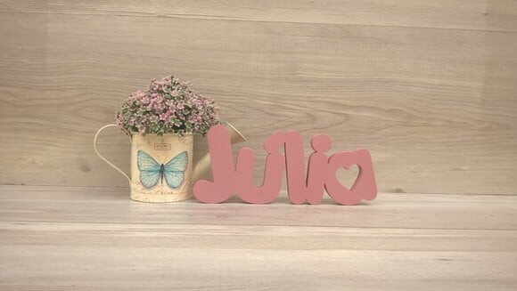 Nome de Mesa em mdf - Mod Pk Vazado Coração - Júlia 10 cm