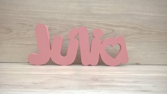 Nome de mesa em MDF - Mod PK Vazado Coração - Júlia 16 cm