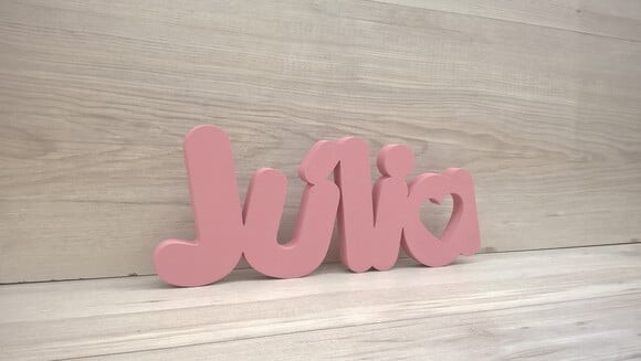 Nome de mesa em MDF - Mod PK Vazado Coração - Júlia 16 cm