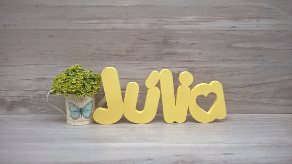 Nome de mesa em MDF - Mod PK Vazado Coração - Júlia 16 cm