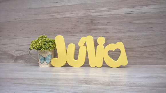 Nome de mesa em MDF - Mod PK Vazado Coração - Júlia 16 cm