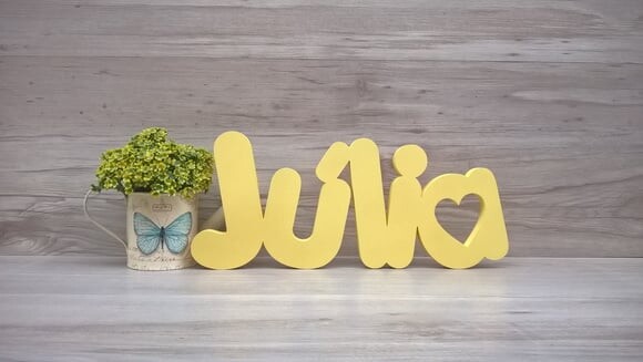 Nome de mesa em MDF - Mod PK Vazado Coração - Júlia 16 cm