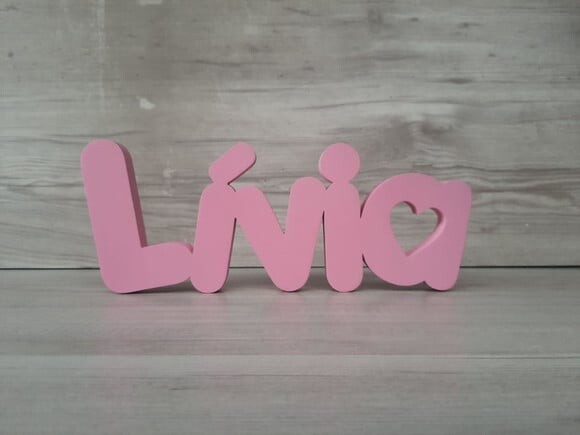 Nome de Mesa em mdf - Mod Pk Vazado Coração - Lívia 13 cm