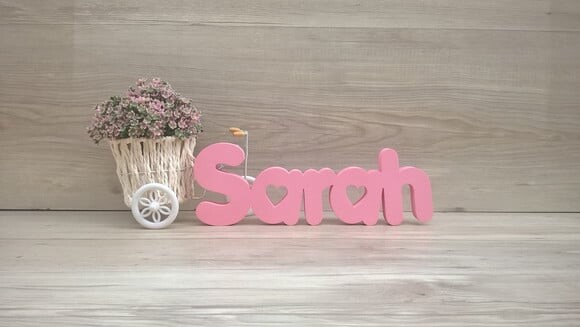 Nome De Mesa Em Mdf - Mod Pk Vazado Coração - Sarah 10 Cm