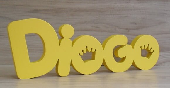 Nome de mesa em MDF - Mod PK Vazado Coroa - Diogo 10 cm