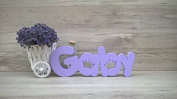 Nome de Mesa em mdf - Mod Pk Vazado Coroa - Gaby 10 cm