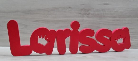 Nome de Mesa em mdf - Mod Pk Vazado Coroa - Larissa 10 cm