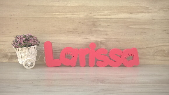 Nome de Mesa em mdf - Mod Pk Vazado Coroa - Larissa 13 cm