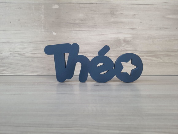 Nome de Mesa em mdf - Mod Pk Vazado Estrela - Théo 10 cm
