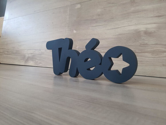 Nome de Mesa em mdf - Mod Pk Vazado Estrela - Théo 10 cm