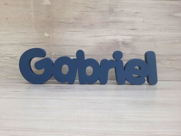 Nome de Mesa em mdf - Mod Pk Vazado Padrão - Gabriel 10 cm