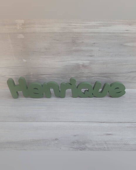 Nome de Mesa em mdf - Mod Pk Vazado Padrão - Henrique 10 cm