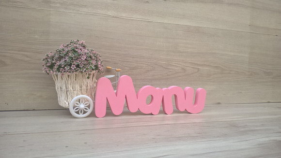 Nome de Mesa em mdf - Mod Pk Vazado Padrão - Manu 10 cm