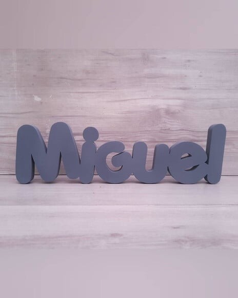 Nome de Mesa em mdf - Mod Pk Vazado Padrão - Miguel 10 cm