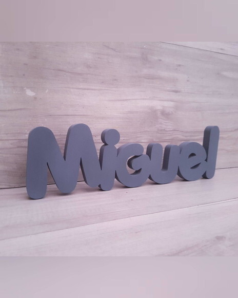 Nome de Mesa em mdf - Mod Pk Vazado Padrão - Miguel 10 cm