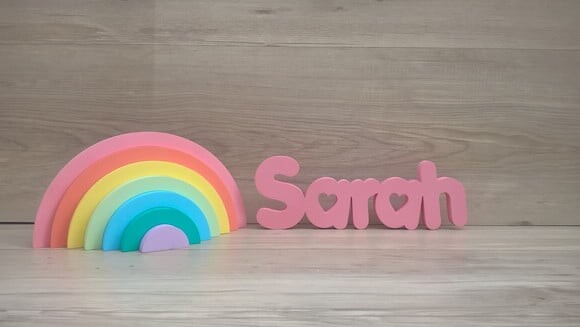 Nome de mesa em MDF - Sarah 10 cm + Arco Íris + Nuvens