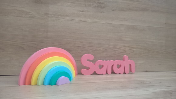 Nome de mesa em MDF - Sarah 10 cm + Arco Íris + Nuvens