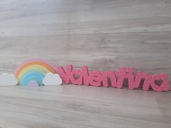 Nome de Mesa em mdf - Valentina 10 cm + Arco Íris + Nuvens