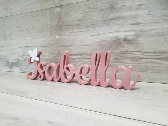 Nome de Mesa em mdf com Aplique Borboleta - Isabella - 10 cm