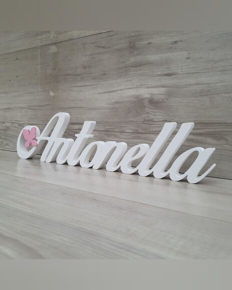 Nome de Mesa em mdf com Aplique Borboleta- Antonella - 10 cm