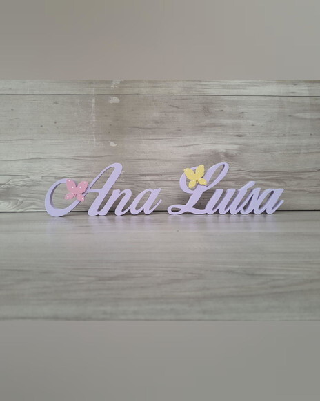Nome de Mesa em mdf com Aplique Borboleta- Ana Luísa - 10 cm