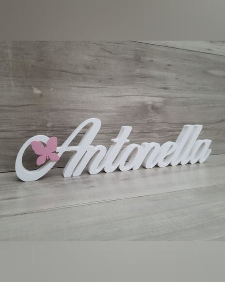 Nome de Mesa em mdf com Aplique Borboleta- Antonella - 10 cm