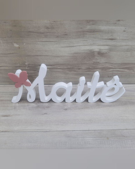 Nome de Mesa em mdf com Aplique Borboleta- Maitê - 13 cm