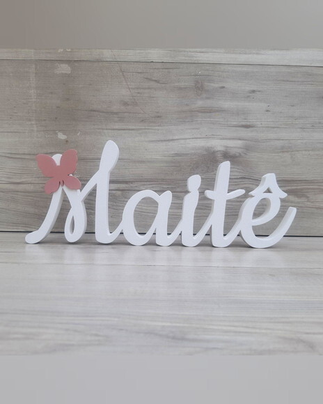Nome de Mesa em mdf com Aplique Borboleta- Maitê - 13 cm