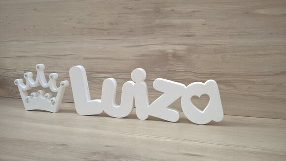 Nome de mesa em MDF Mod PK Coração + Coroa - Luiza 10 cm