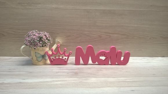 Nome de mesa em MDF Mod PK Coroa + Coroa - Malu 10 cm