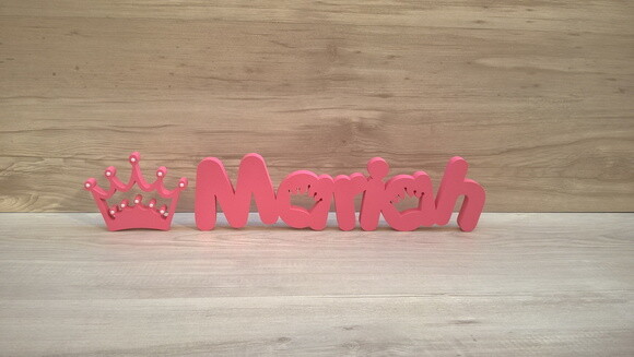 Nome de mesa em MDF Mod PK Coroa + Coroa - Mariah 10 cm