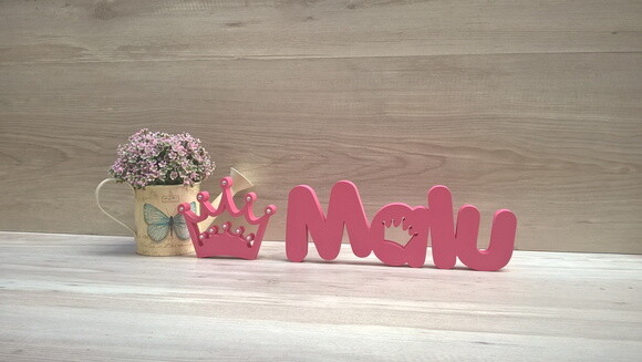 Nome de mesa em MDF Mod PK Coroa + Coroa - Malu 10 cm