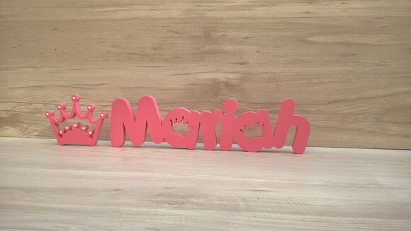 Nome de mesa em MDF Mod PK Coroa + Coroa - Mariah 10 cm