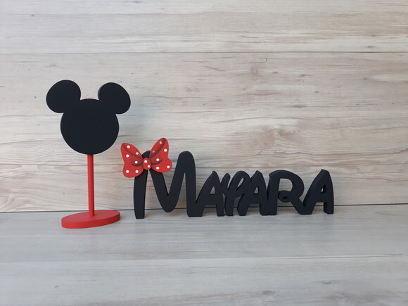 Nome de mesa em MDF Modelo Disney - Mayara 10 cm + lousinha