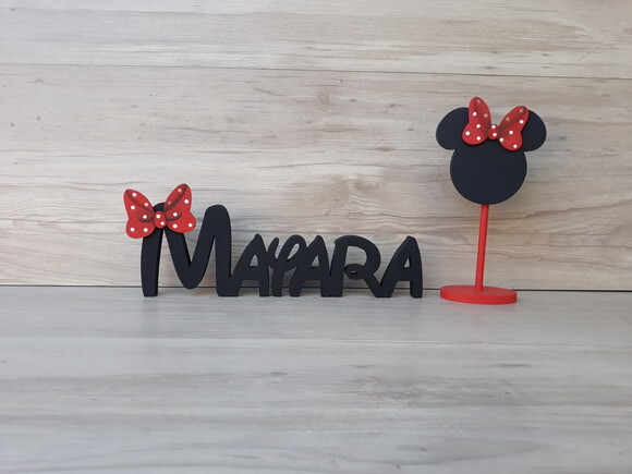 Nome de mesa em MDF Modelo Disney - Mayara 10 cm + lousinha