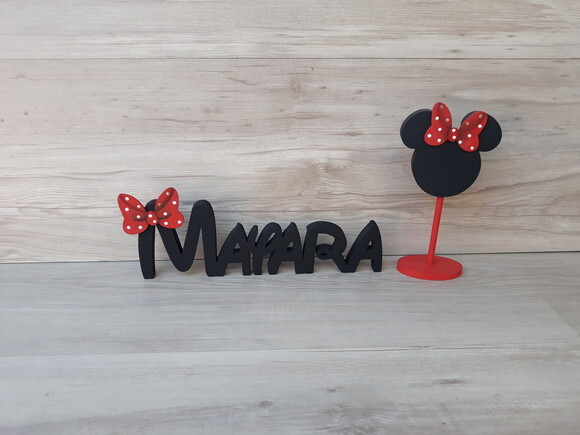 Nome de mesa em MDF Modelo Disney - Mayara 10 cm + lousinha