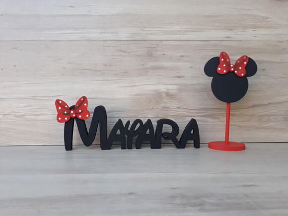 Nome de mesa em MDF Modelo Disney - Mayara 10 cm + lousinha
