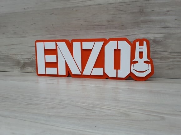 Nome de mesa MDF - Modelo Dinotrux - Enzo - 13 cm