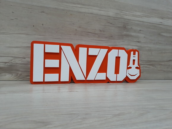 Nome de mesa MDF - Modelo Dinotrux - Enzo - 13 cm
