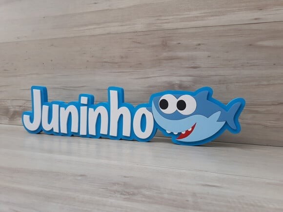 Nome de Mesa Tema BABY SHARK - Juninho 12 cm