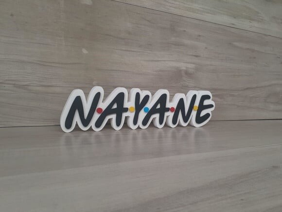 Nome de Mesa Tema Friends - Nayane - 8 cm