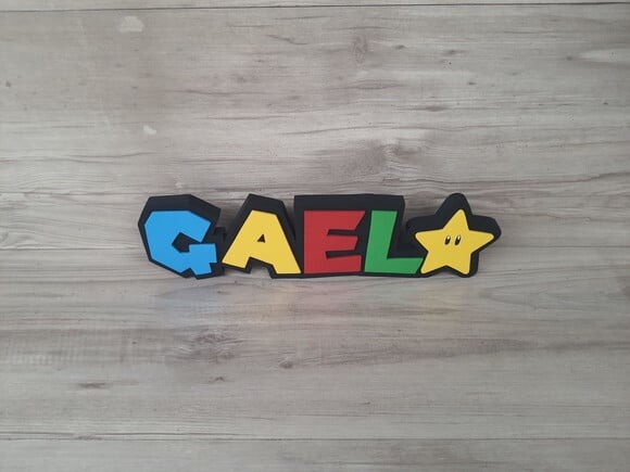 Nome de Mesa Tema Super Mario - Gael - 10 cm