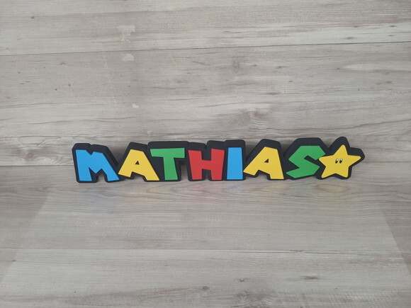 Nome de Mesa Tema Super Mario - Mathias - 10 cm