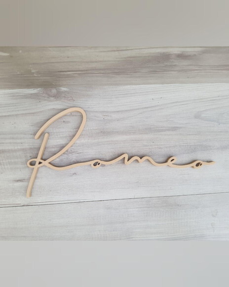 Nome de Parede Personalizado em mdf - Linha Ty - Romeo