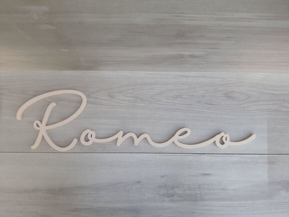 Nome de Parede Personalizado em mdf - Romeo - Linha Hl