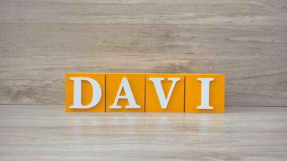 Nome em Cubos - Mod Clássico - 10 x 10 x 10 cm - 4 Letras