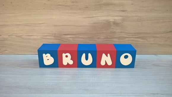 Nome em Cubos - Mod Infantil - 10 x 10 x 10 cm - 5 Letras