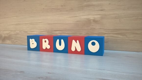 Nome em Cubos - Mod Infantil - 10 x 10 x 10 cm - 5 Letras