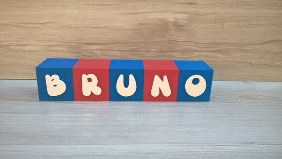 Nome em Cubos - Mod Infantil - 10 x 10 x 10 cm - 5 Letras
