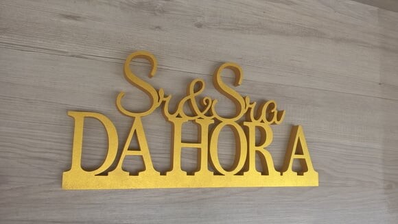 Nome em mdf - Peça de mesa Sr e Sra com Sobrenome